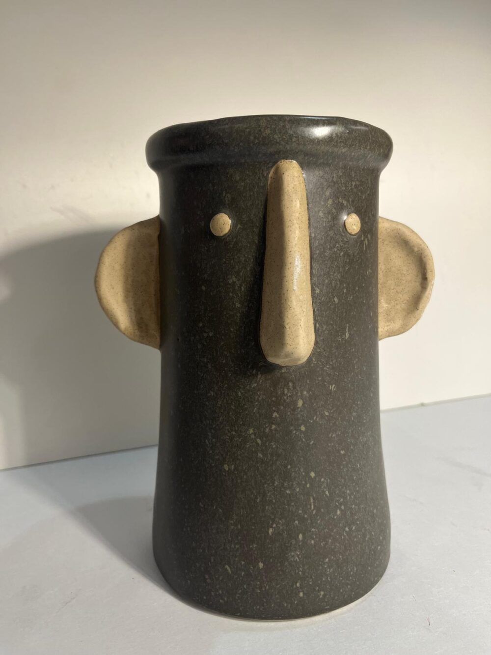 EDG Vaso alto in ceramica opaca Viso con Naso h22cm D22cm