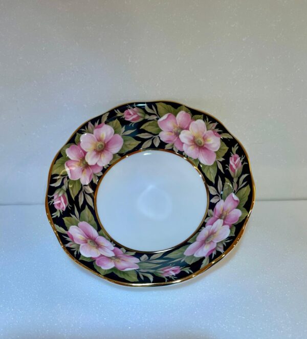 Royal Albert Provincial Flower Coppetta Macedonia